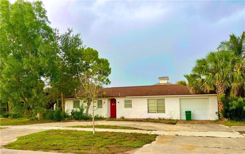 201 Marco Lake DR MARCO ISLAND, FL 34145