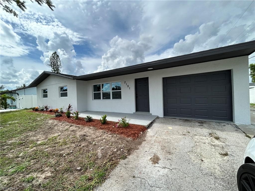 2181 Delta ST FORT MYERS, FL 33907