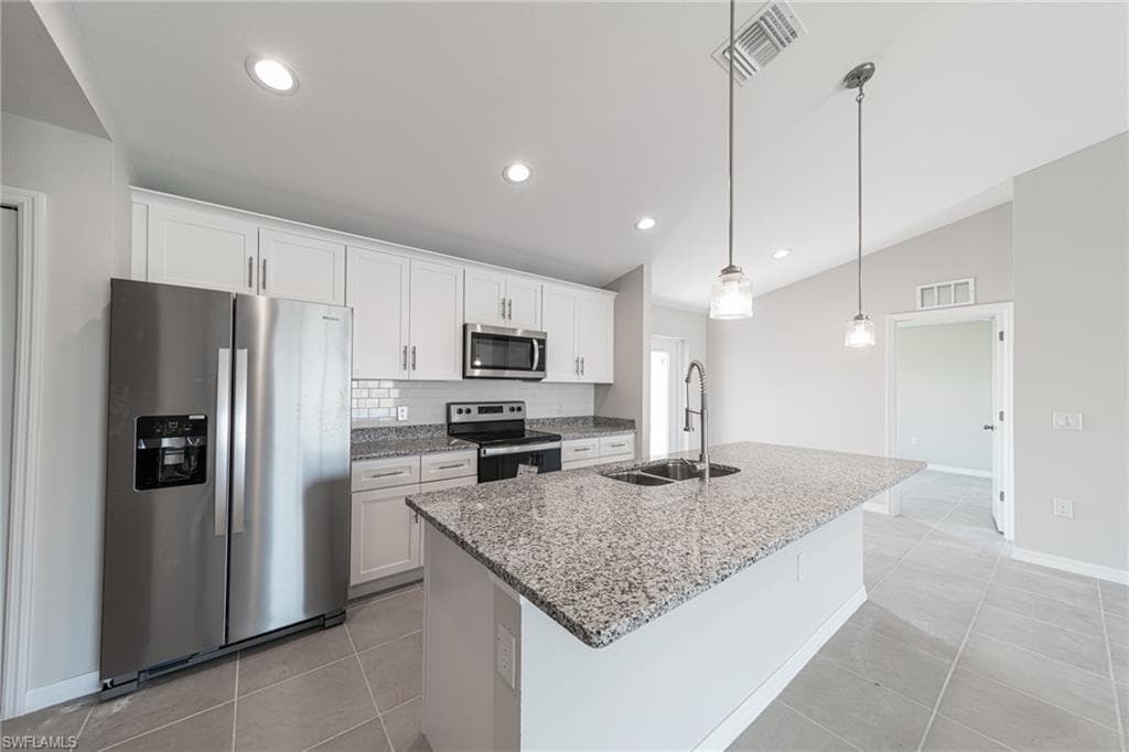 2122 NW 9 AVE CAPE CORAL, FL 33993