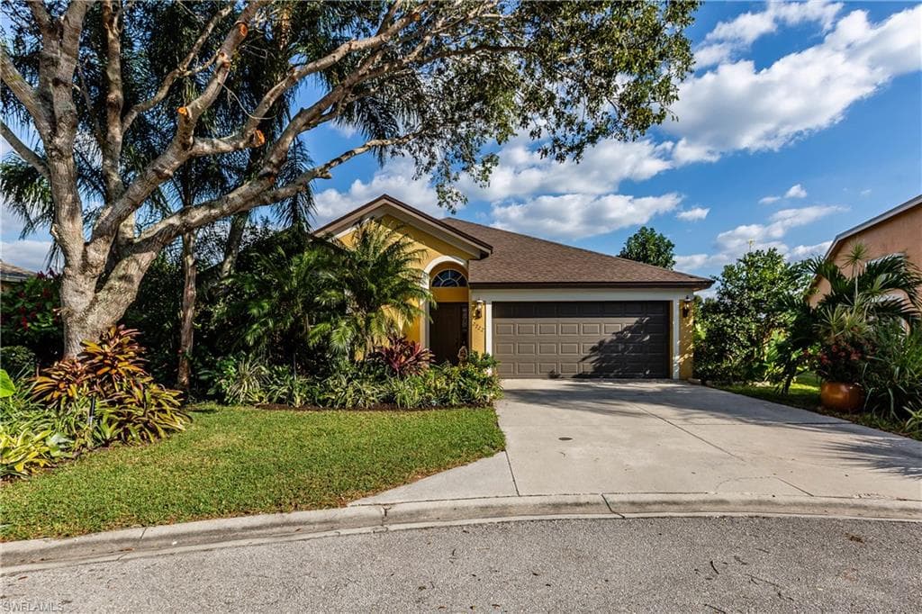 2722 Branch LN NAPLES, FL 34109