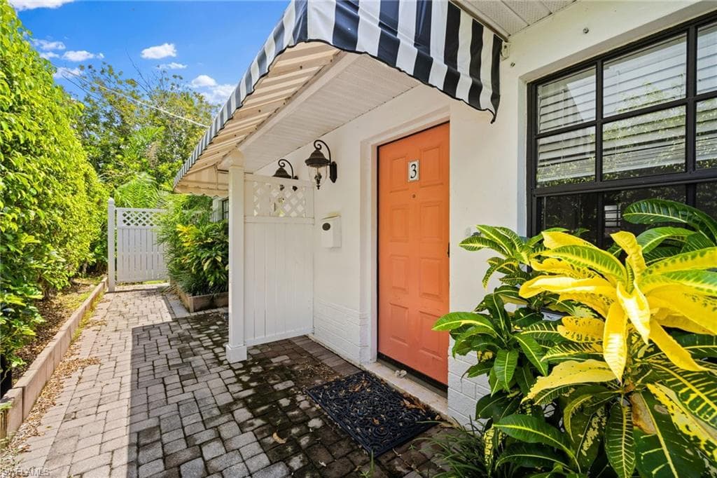 721 9th ST S 3 NAPLES, FL 34102