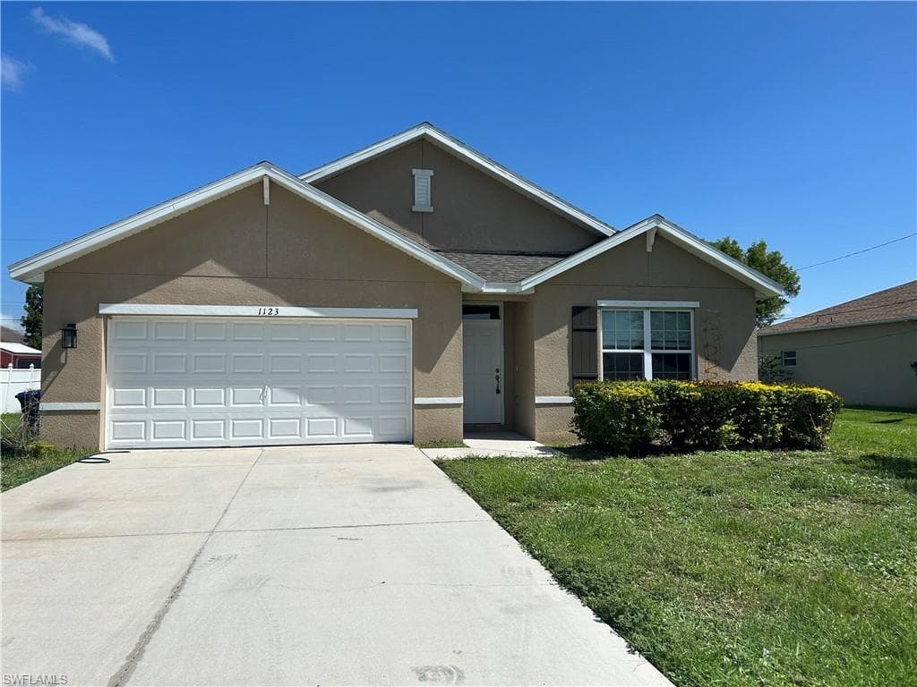 1123 SW 40th TER CAPE CORAL, FL 33914