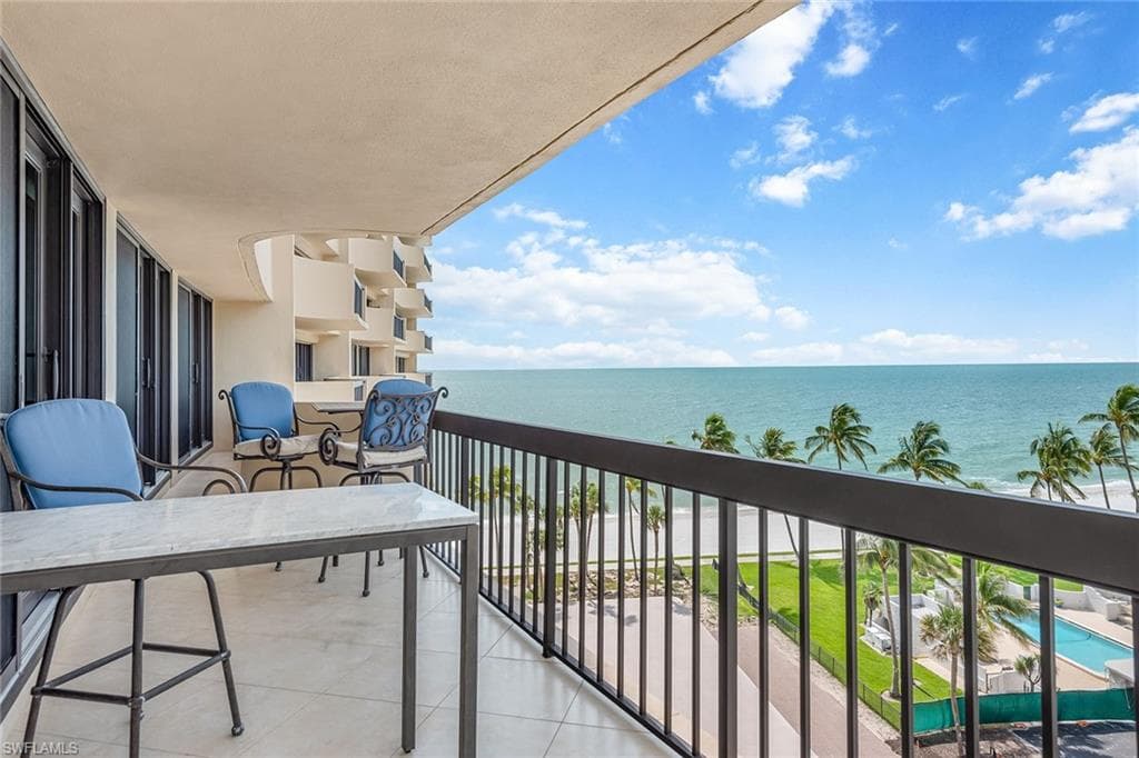 4001 Gulf Shore BLVD N 700 NAPLES, FL 34103