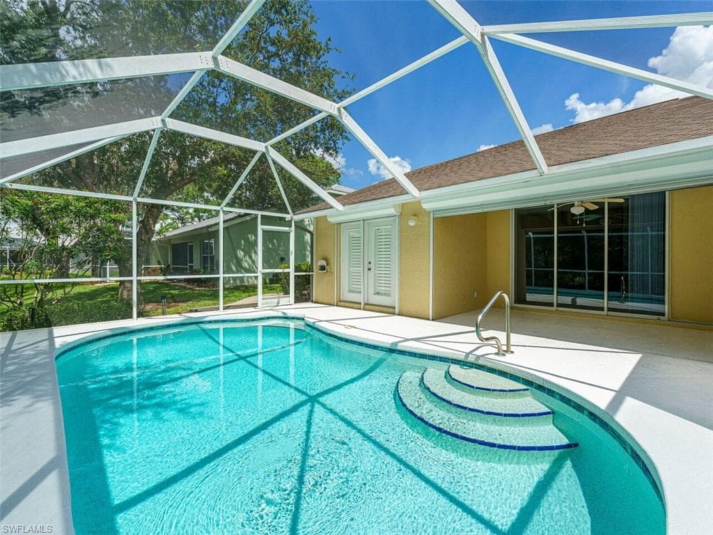 5347 Whitten DR 88 NAPLES, FL 34104