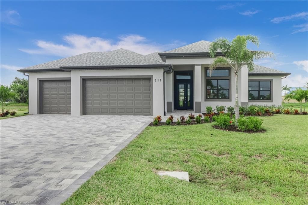 211 NE 8th TER CAPE CORAL, FL 33909