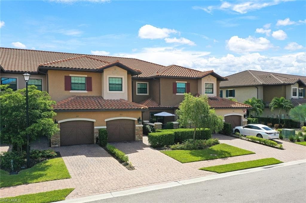 9653 Montelanico LOOP 103 NAPLES, FL 34119