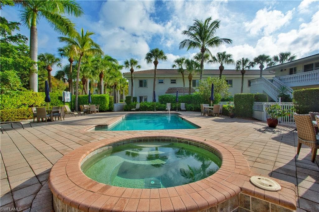 980 7th AVE S 106 NAPLES, FL 34102