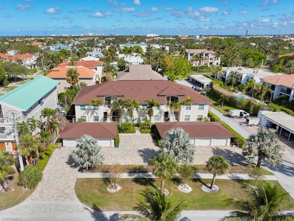529 11th AVE S 101 NAPLES, FL 34102