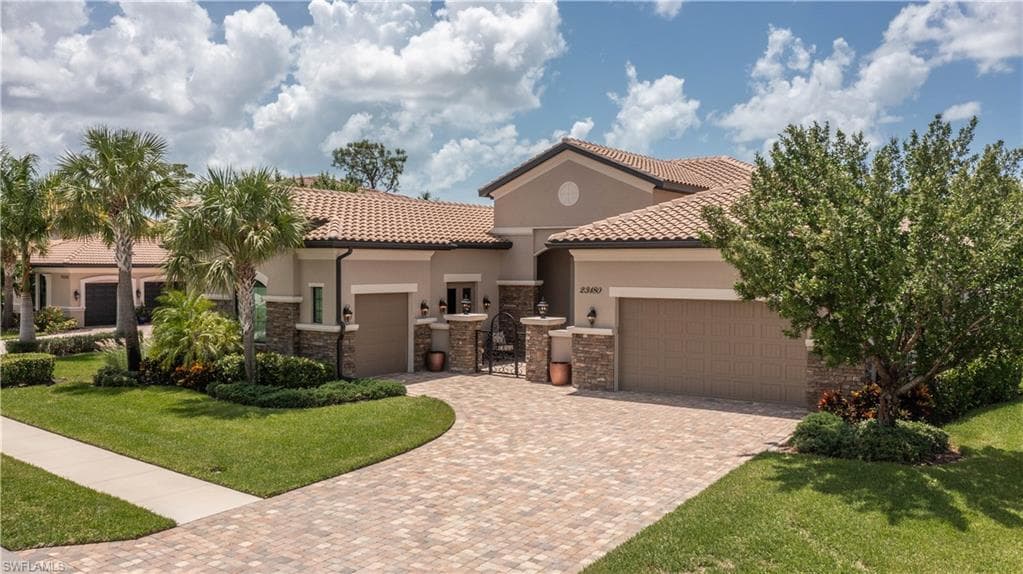 23180 Sanabria LOOP BONITA SPRINGS, FL 34135