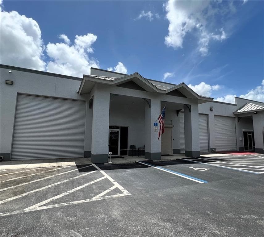 3945 Tollhouse DR 907 NAPLES, FL 34114