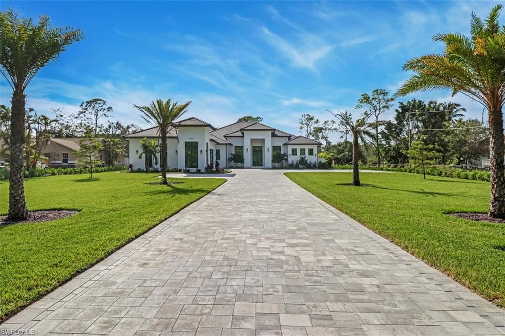 5750 Spanish Oaks LN NAPLES, FL 34119