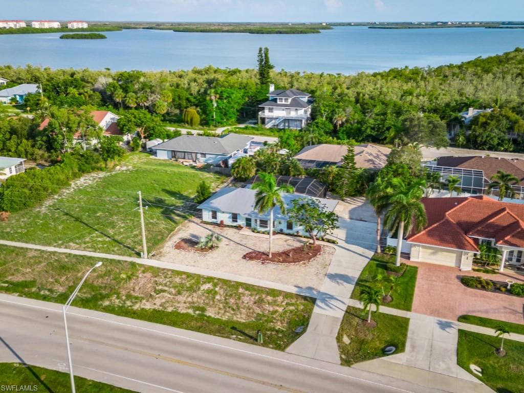 1935 San Marco RD MARCO ISLAND, FL 34145