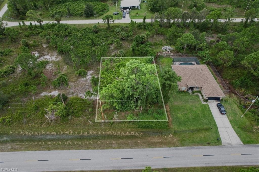934 Nimitz BLVD LEHIGH ACRES, FL 33974