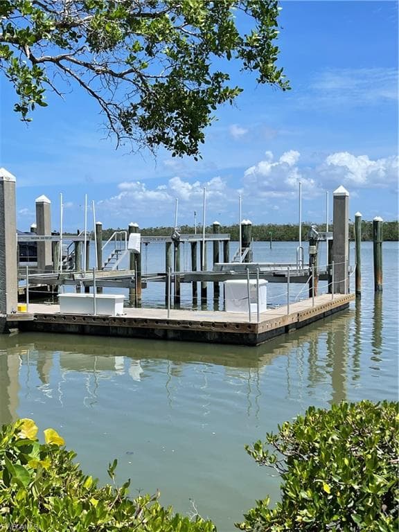 4187 Bay Beach LN FORT MYERS BEACH, FL 33931