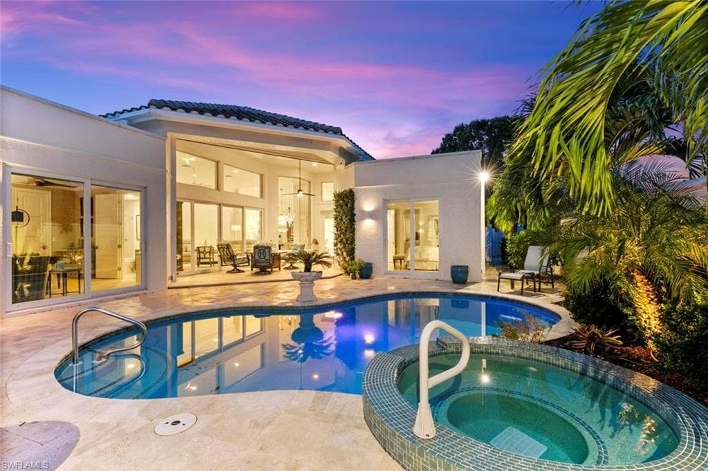 7923 Grand Bay DR 12 NAPLES, FL 34108