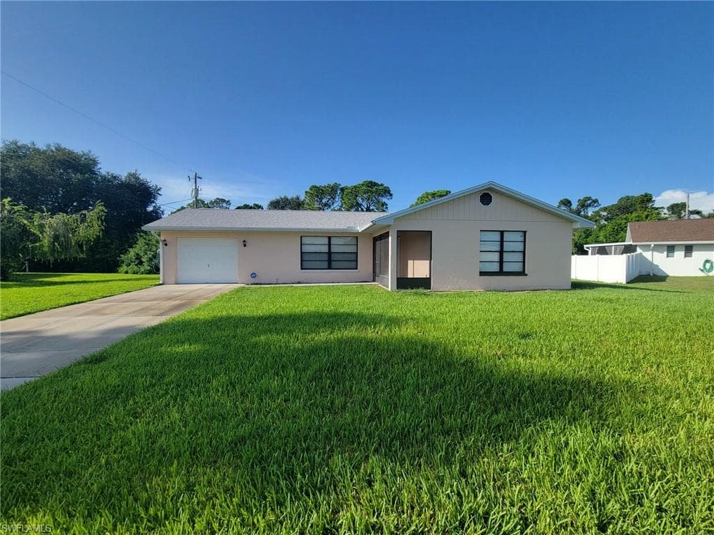 502 E 3rd ST LEHIGH ACRES, FL 33936