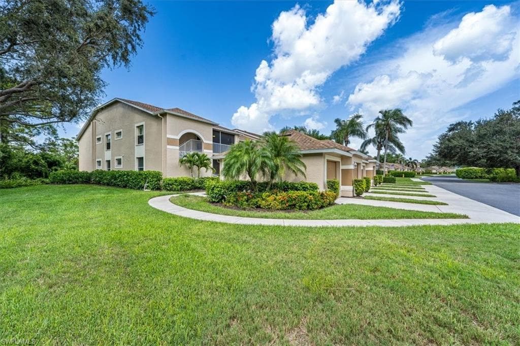 26210 Clarkston DR 201 BONITA SPRINGS, FL 34135