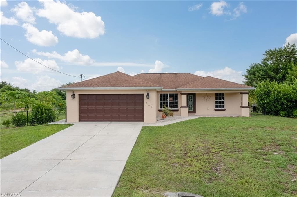 733 Grant BLVD LEHIGH ACRES, FL 33974