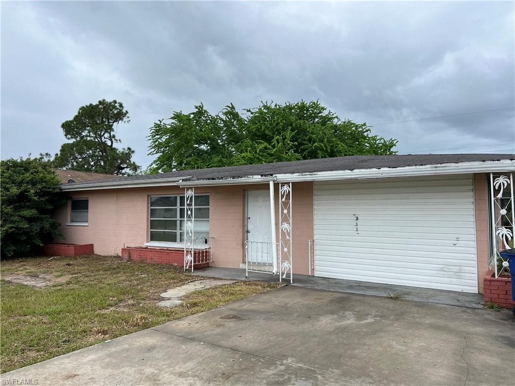 18596 Evergreen RD FORT MYERS, FL 33967