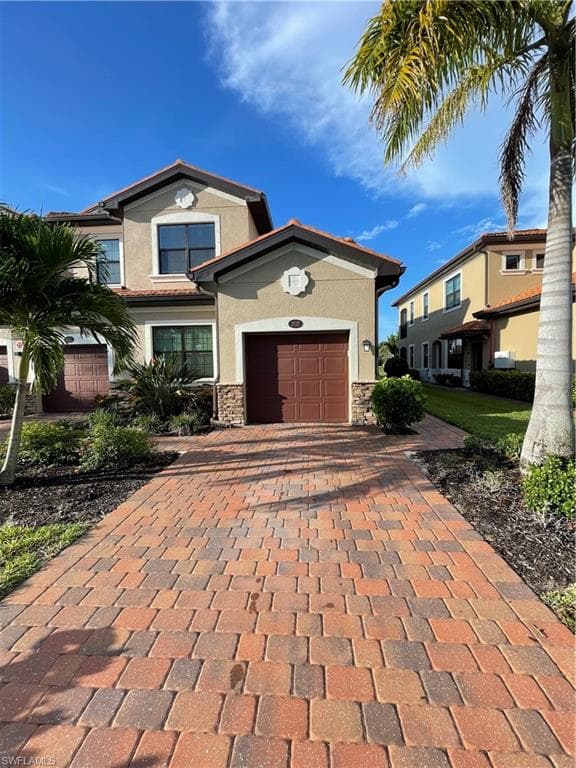 26123 Palace LN 202 BONITA SPRINGS, FL 34135