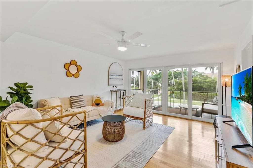 900 8th AVE S 202 NAPLES, FL 34102