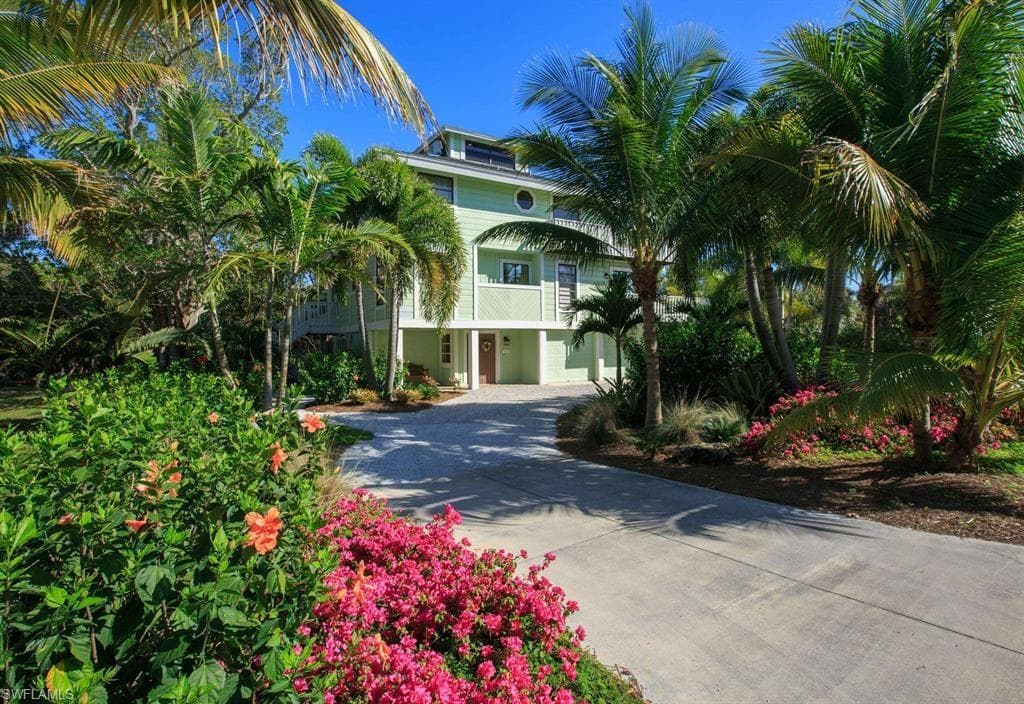 2540 Coconut DR SANIBEL, FL 33957