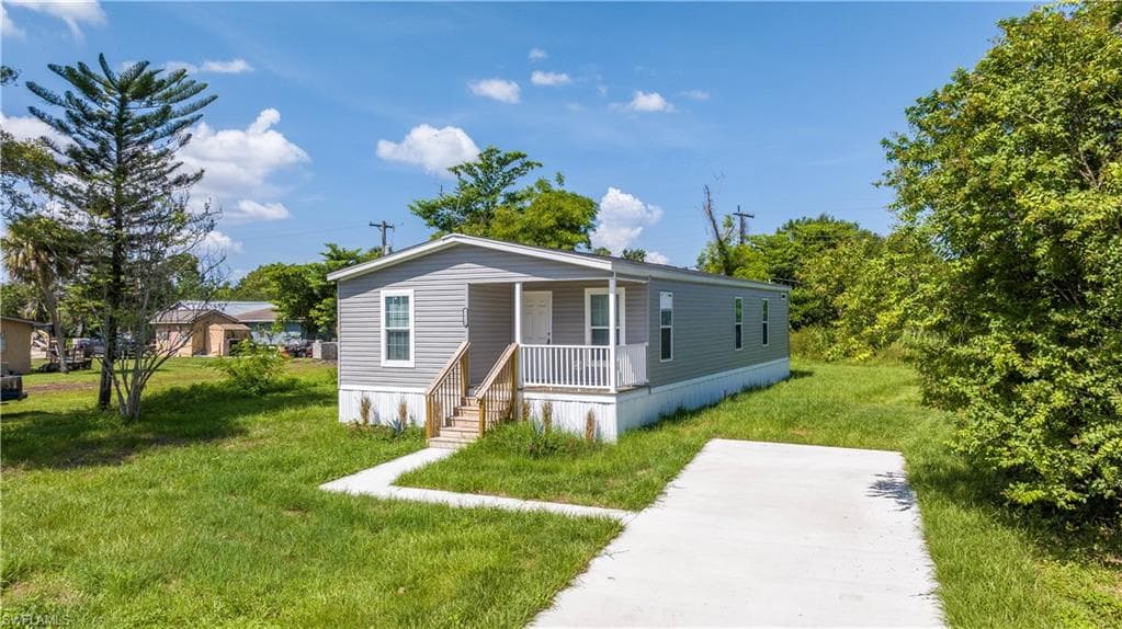2220 Towles ST FORT MYERS, FL 33916