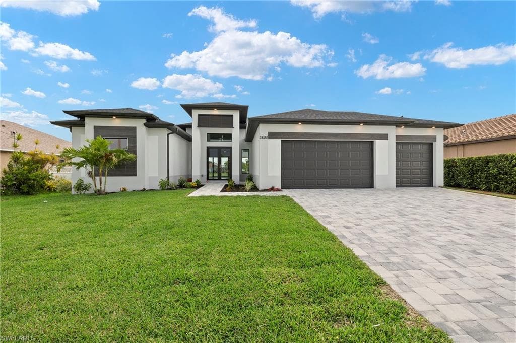 3604 3rd ST CAPE CORAL, FL 33993