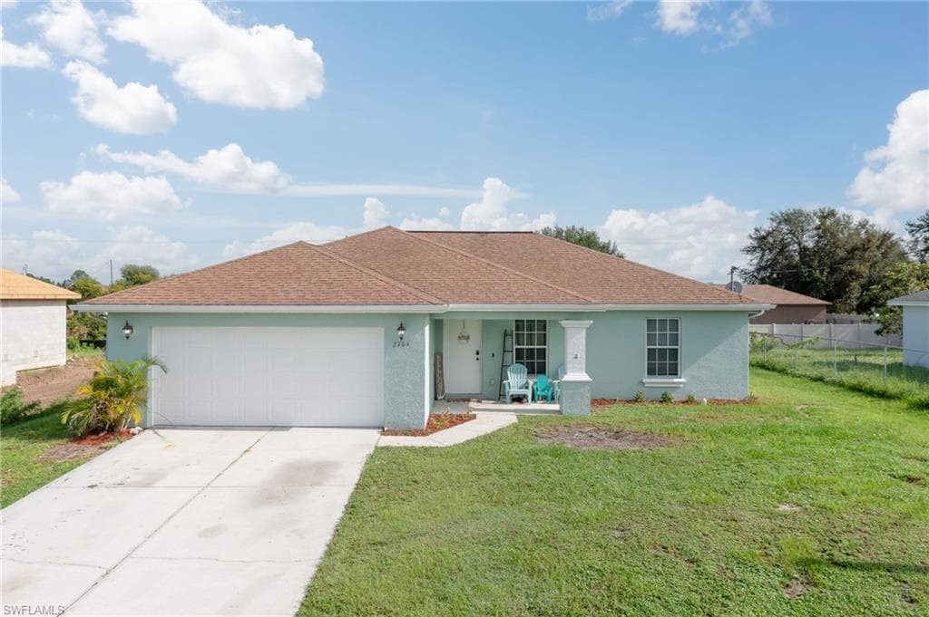 2704 58th ST W LEHIGH ACRES, FL 33971