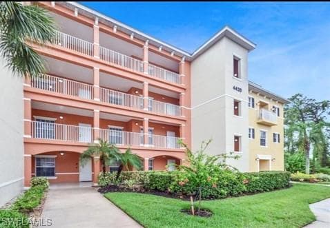4420 Botanical Place CIR 305 NAPLES, FL 34112