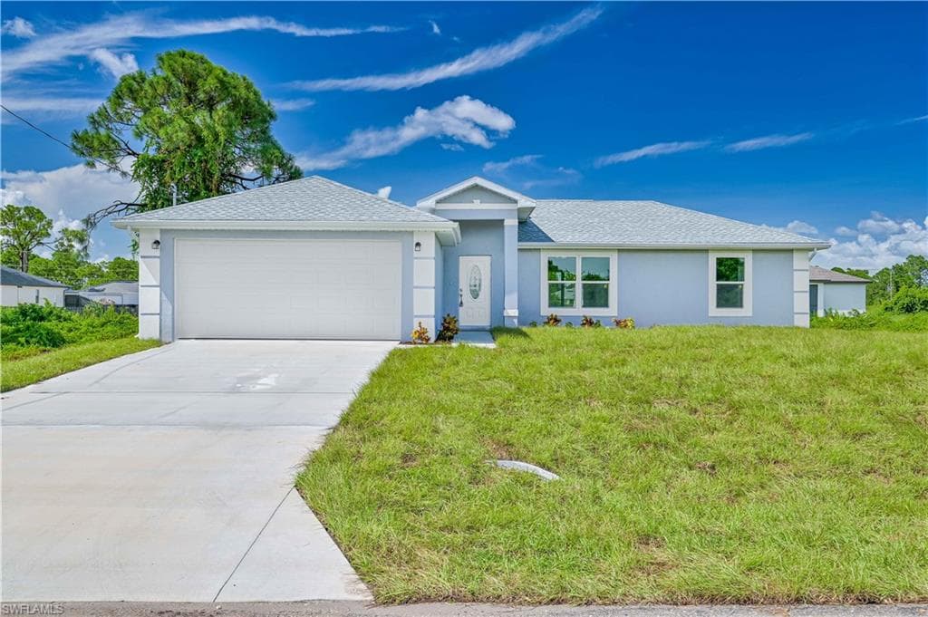 2918 21st ST SW LEHIGH ACRES, FL 33976