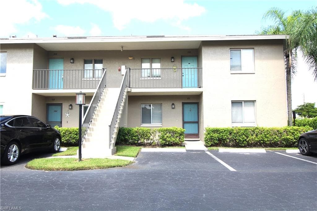 5697 Rattlesnake Hammock RD C-201 NAPLES, FL 34113