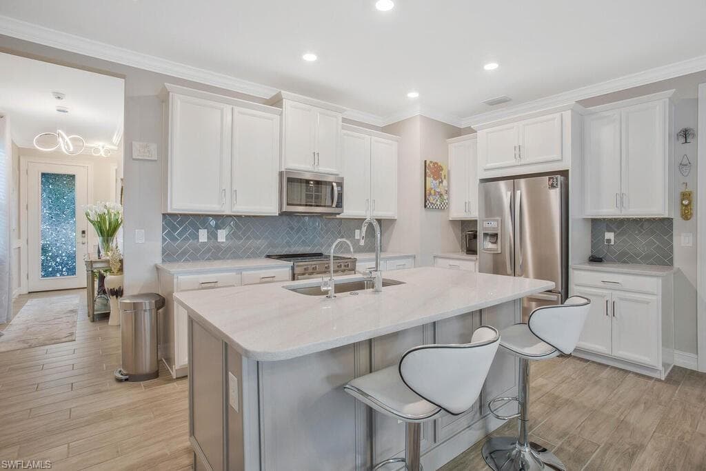 28390 Captiva Shell LOOP BONITA SPRINGS, FL 34135