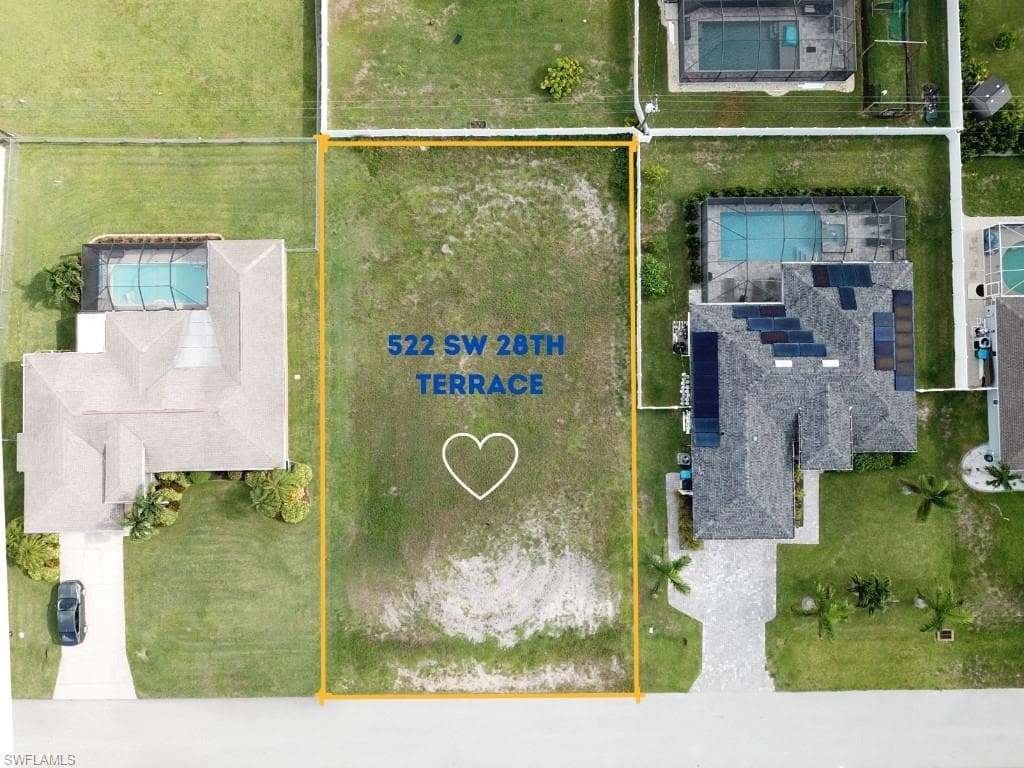522 SW 28th TER CAPE CORAL, FL 33914