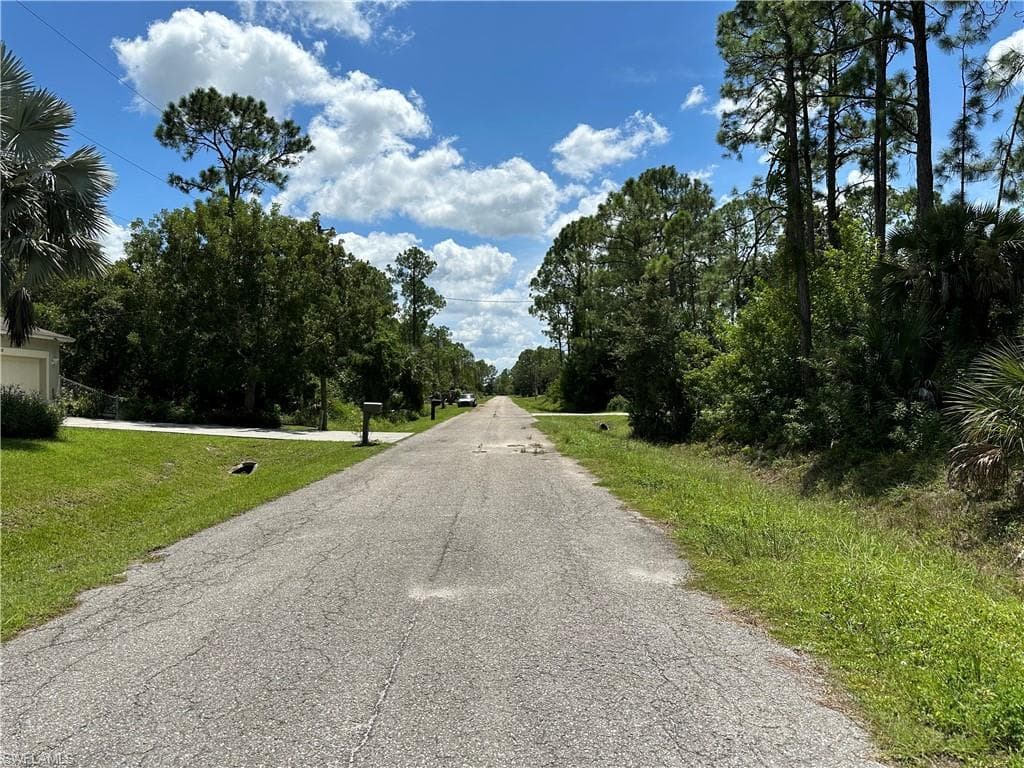 820 Desoto AVE LEHIGH ACRES, FL 33972
