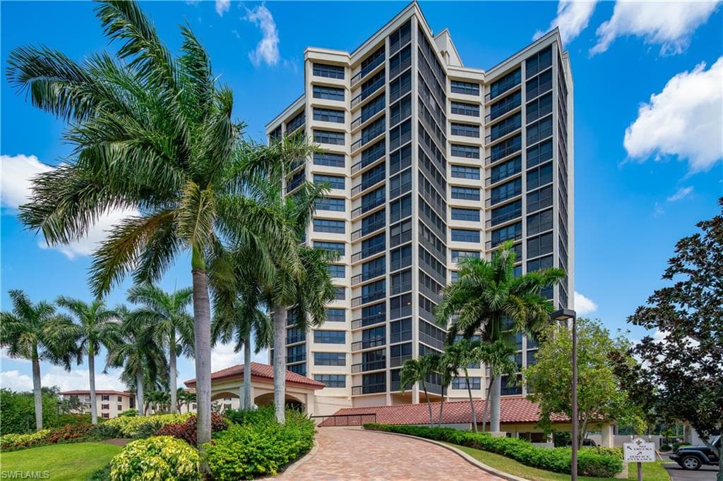 6000 PELICAN BAY BLVD 201 NAPLES, FL 34108