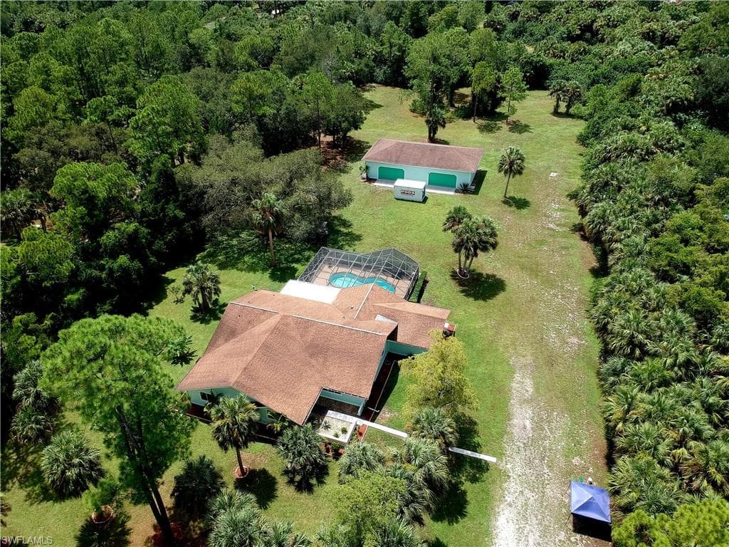 250 14th AVE NW NAPLES, FL 34120