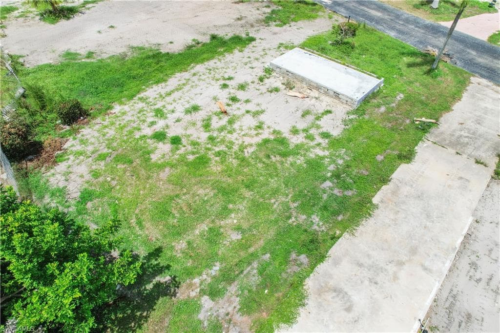 82 Birch BLVD FORT MYERS, FL 33908