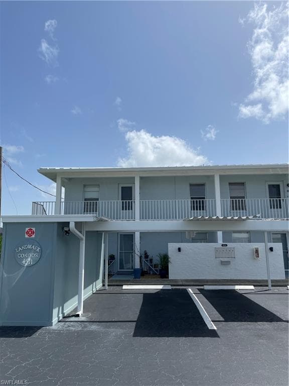 4511 SE 6th PL 4 CAPE CORAL, FL 33904