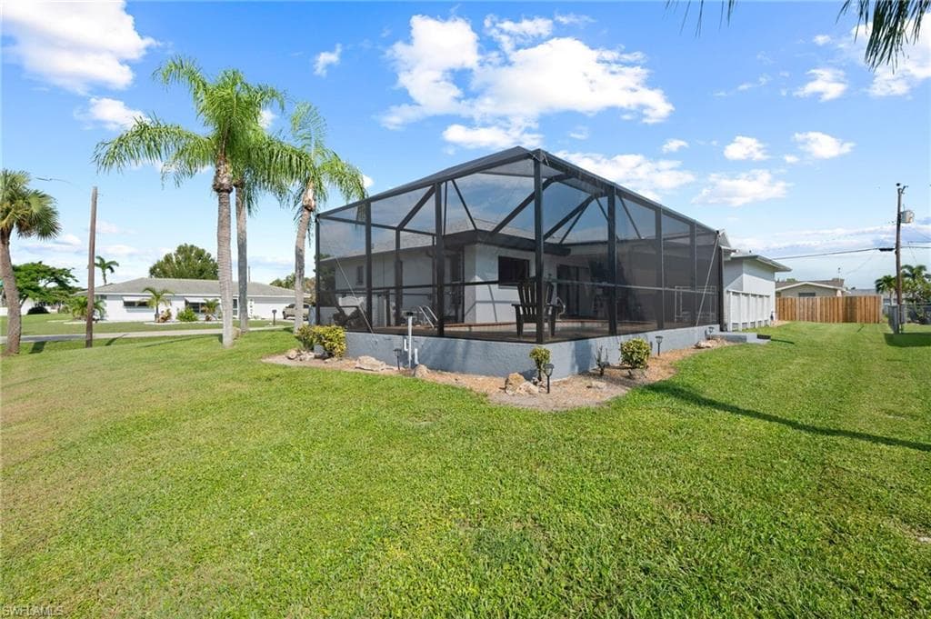 4313 SE 1st CT CAPE CORAL, FL 33904
