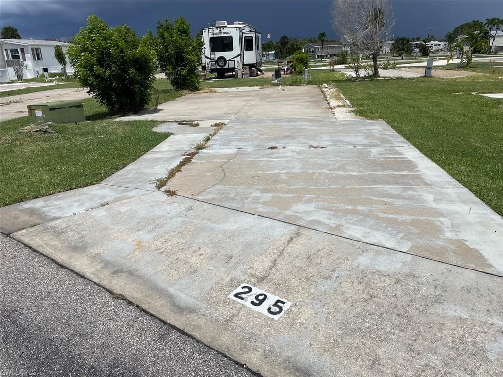 19681 Summerlin RD 295 FORT MYERS, FL 33908