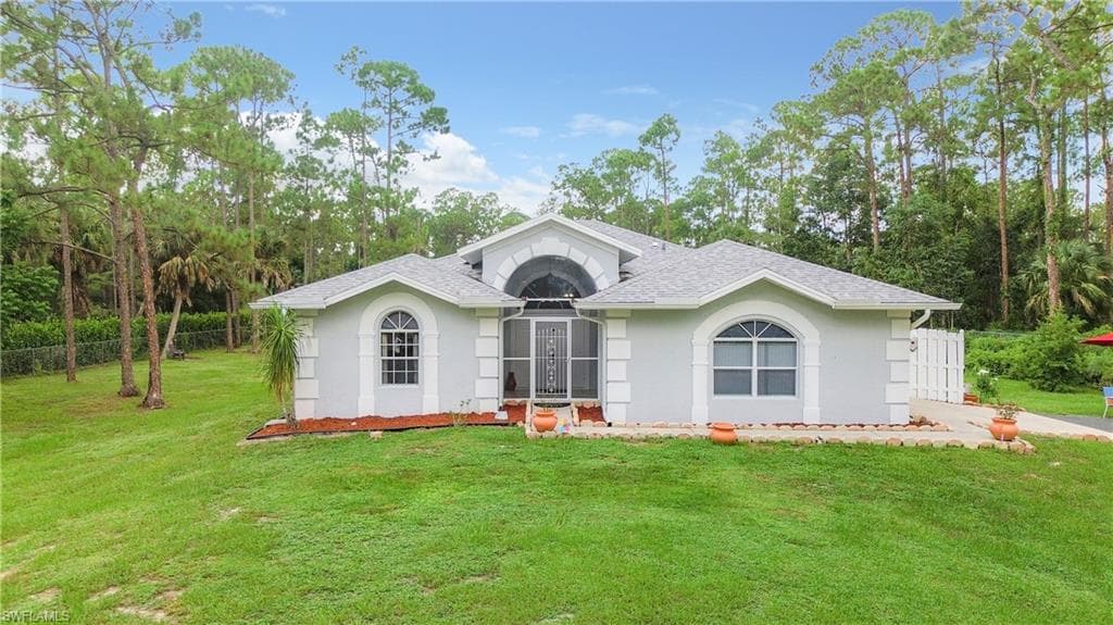 121 29th ST SW NAPLES, FL 34117
