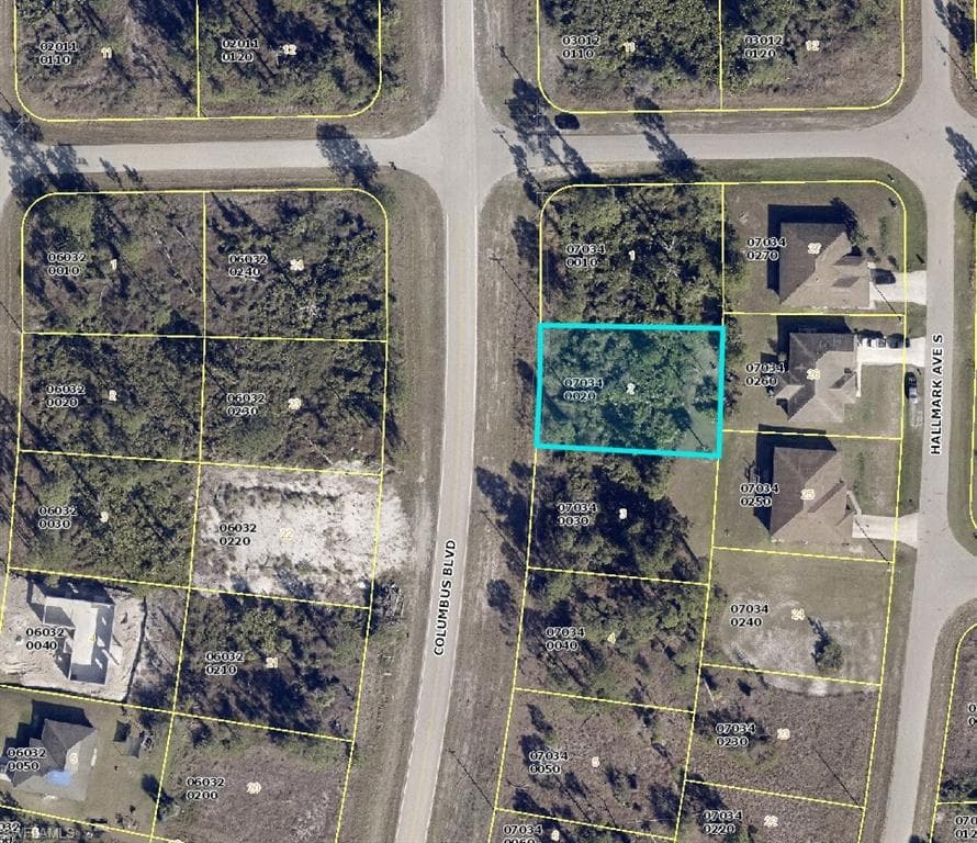 1131 Columbus BLVD S LEHIGH ACRES, FL 33974