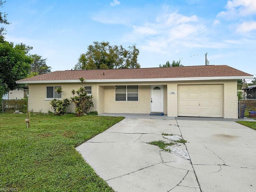 186 Dawson DR NORTH FORT MYERS, FL 33917