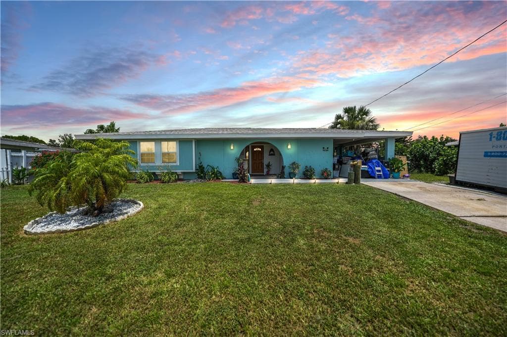 1652 Hayworth RD PORT CHARLOTTE, FL 33952