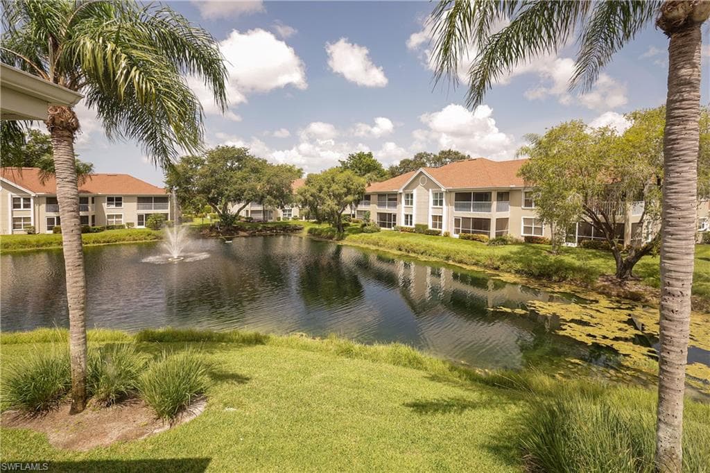 9852 Luna CIR B-204 NAPLES, FL 34109