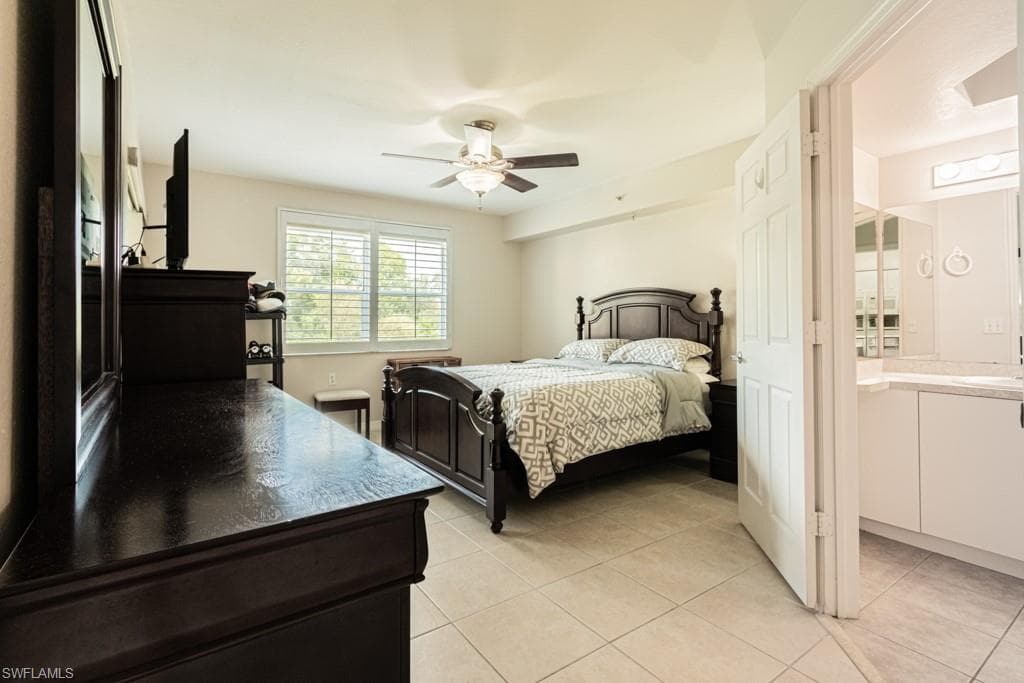 4935 Sandra Bay DR 3-102 NAPLES, FL 34109