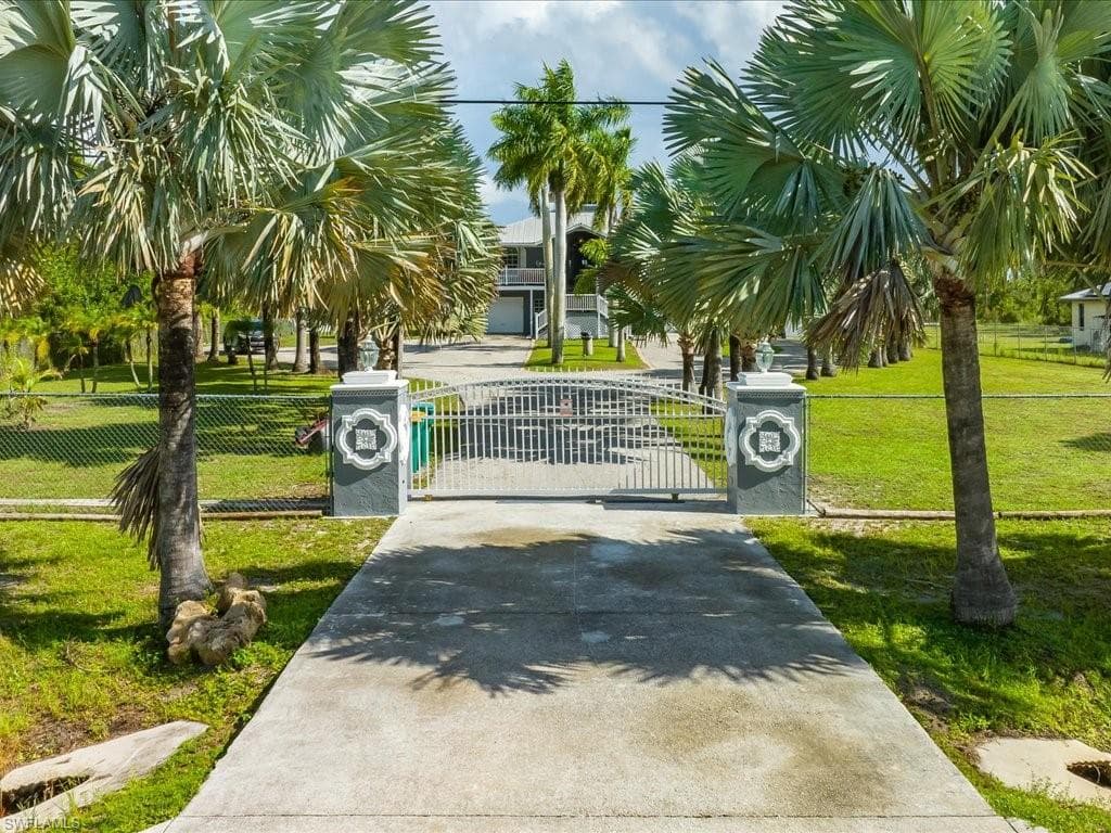 3265 56th AVE NE NAPLES, FL 34120