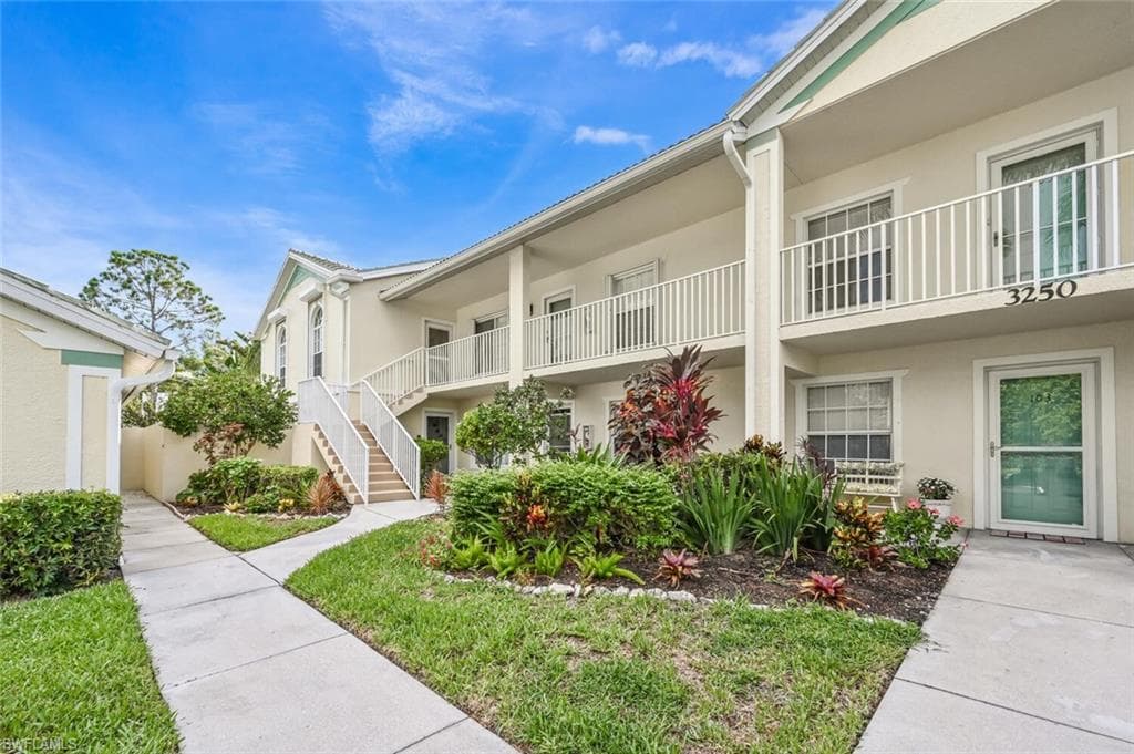 3250 Douglas DR 1-201 NAPLES, FL 34105