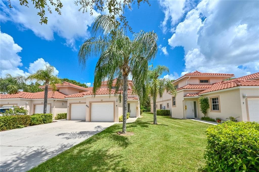 680 Luisa LN 808-4 NAPLES, FL 34104